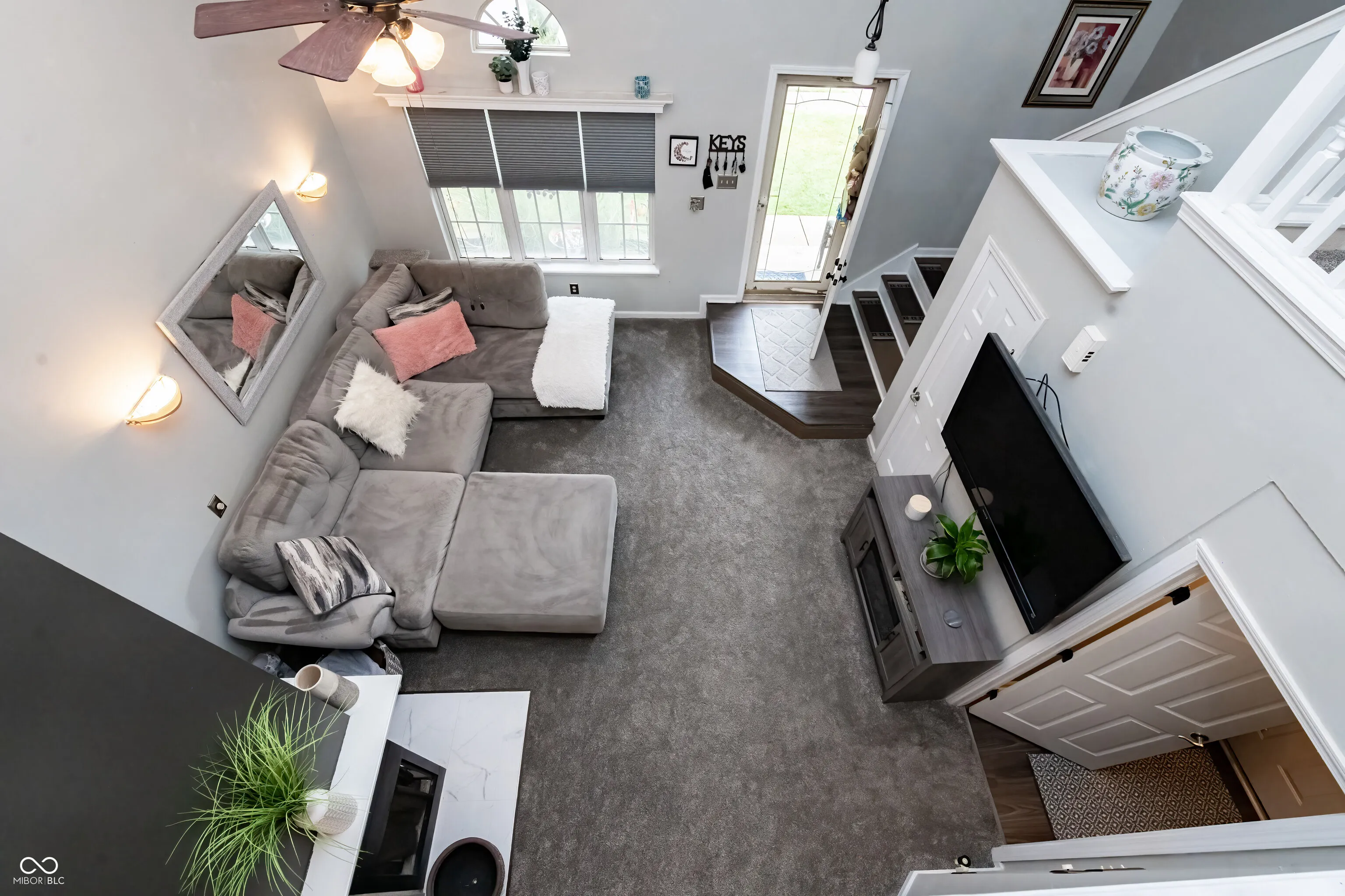 Greenwood, Indiana 46142, United States, 3 Bedrooms Bedrooms, ,3 BathroomsBathrooms,Residential,Pending,23785