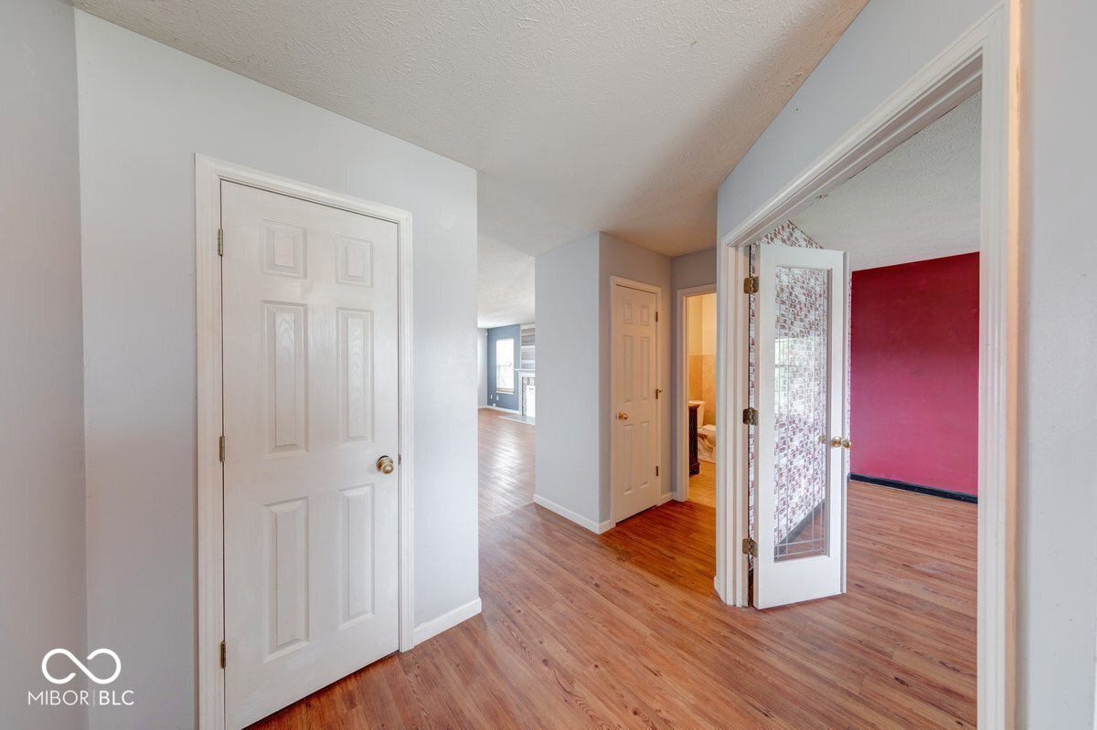 1125 Central Park Boulevard N