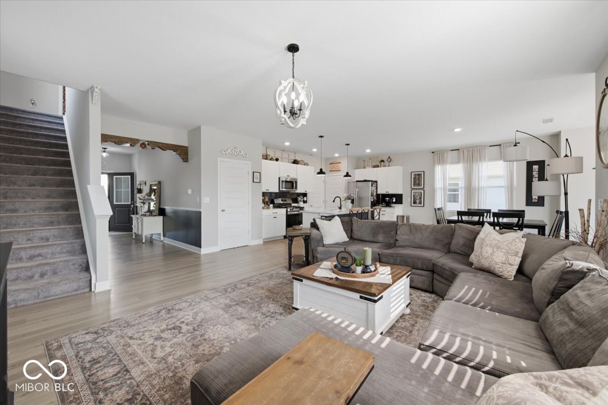 2503 Dixon Creek Drive