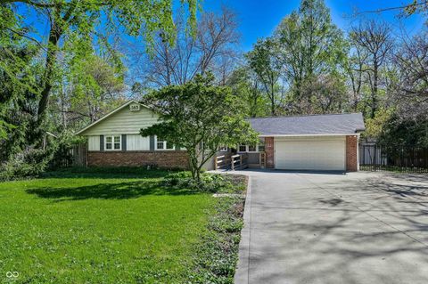 Photo of 9221 N Delaware Street, Indianapolis, IN 46240 (MLS # 22097124)