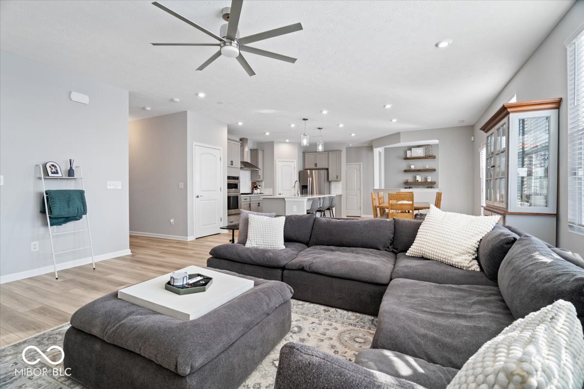 6559 Seabiscuit Road