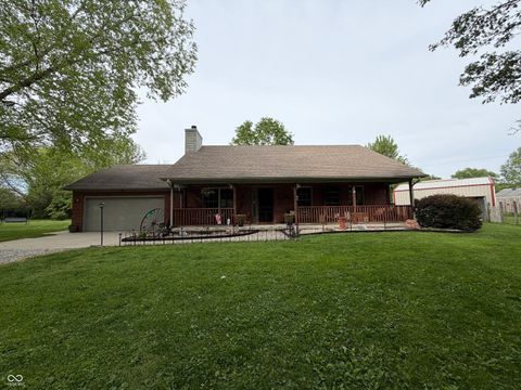 Photo of 9236 Crawfordsville Road, Indianapolis, IN 46234 (MLS # 22098570)