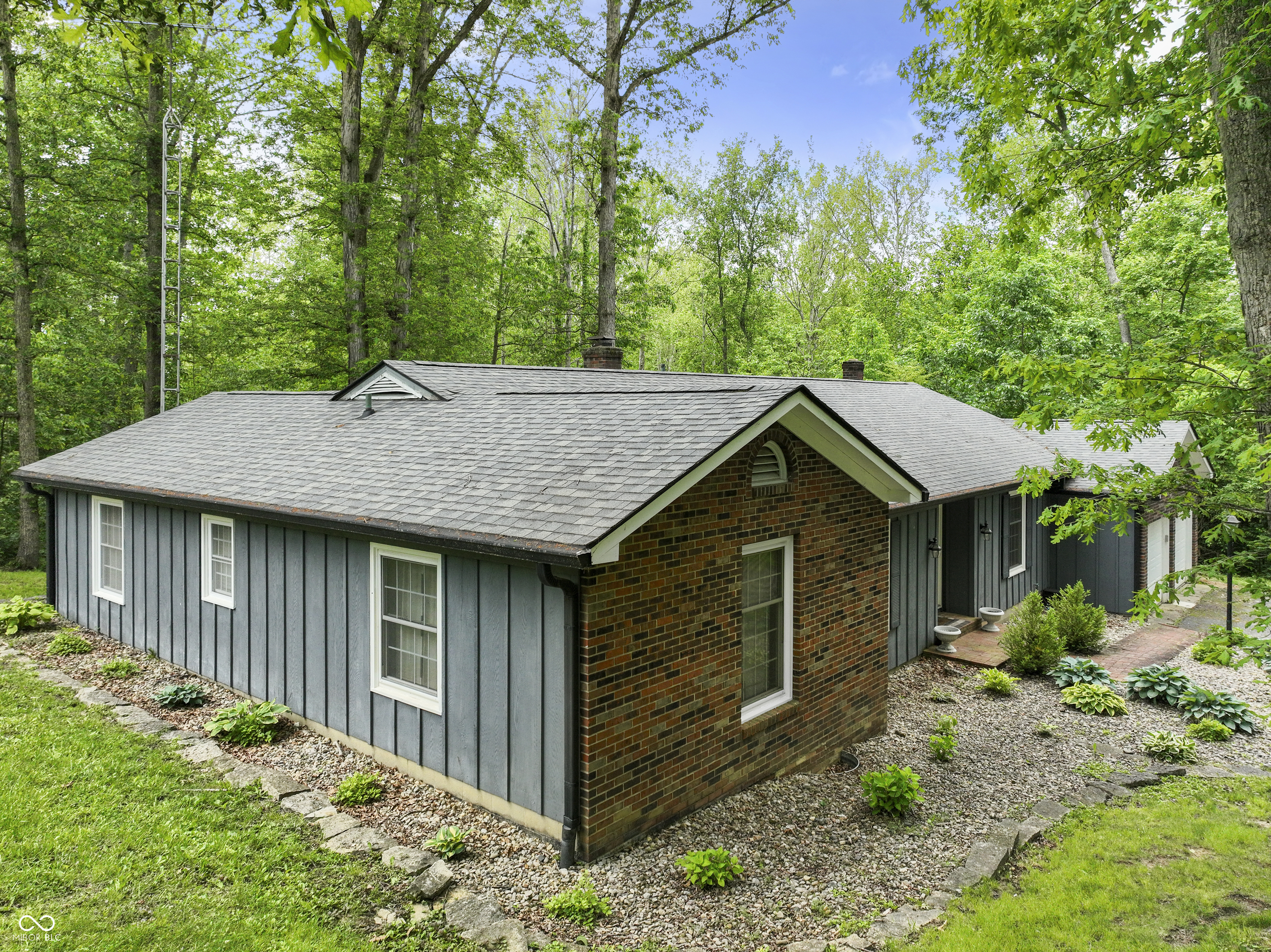 1673 W Shady Lane