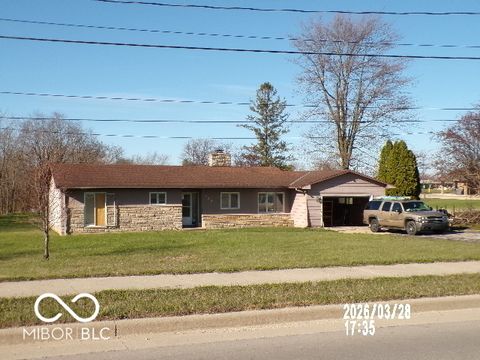 Photo of 985 E Washington Street, Winchester, IN 47394 (MLS # 22092321)