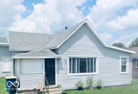 1222 E 5th Street Muncie IN 47302