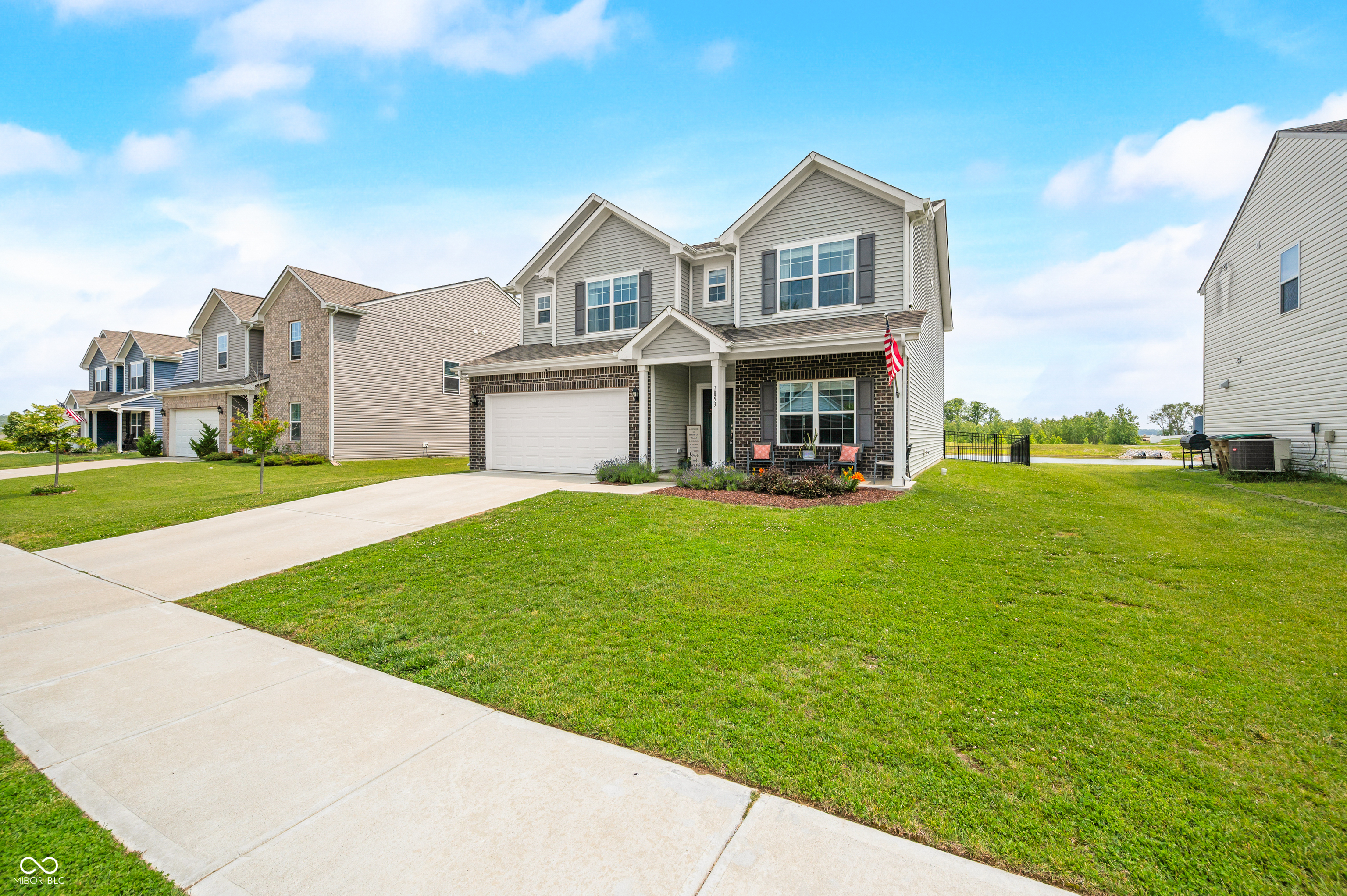 1893 Glenmoor Court
