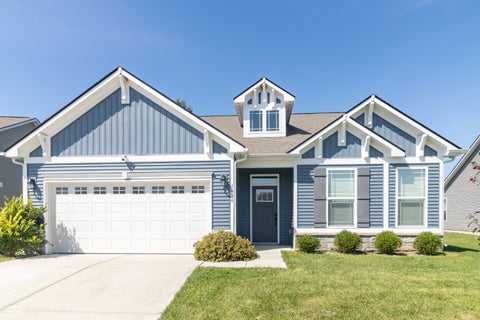 Photo of 1454 Lexington Trail, Greenfield, IN 46140 (MLS # 22122442)