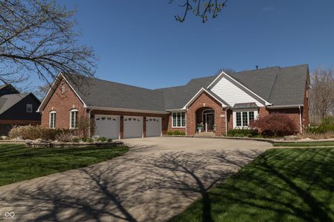 Photo of 3770 Eagle Trace, Greenwood, IN 46143 (MLS # 22094371)