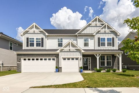 Photo of 20231 N Pacific Avenue, Westfield, IN 46074 (MLS # 22069793)