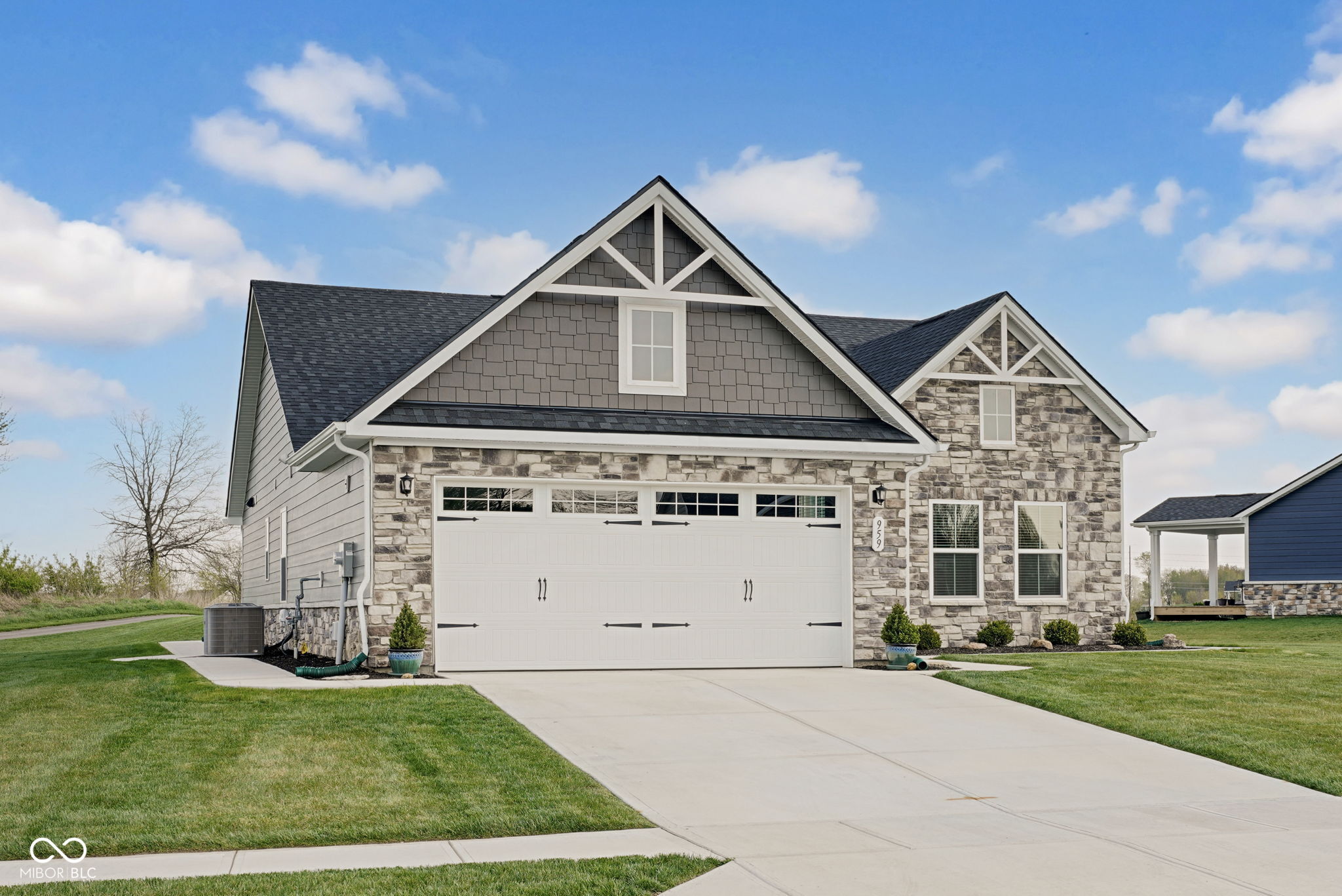 959 Independence Drive