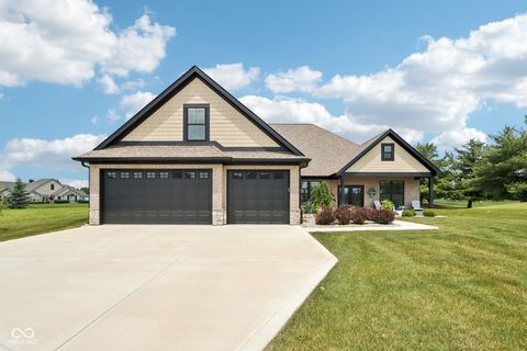 1295 Maclaren Court Franklin IN 46131