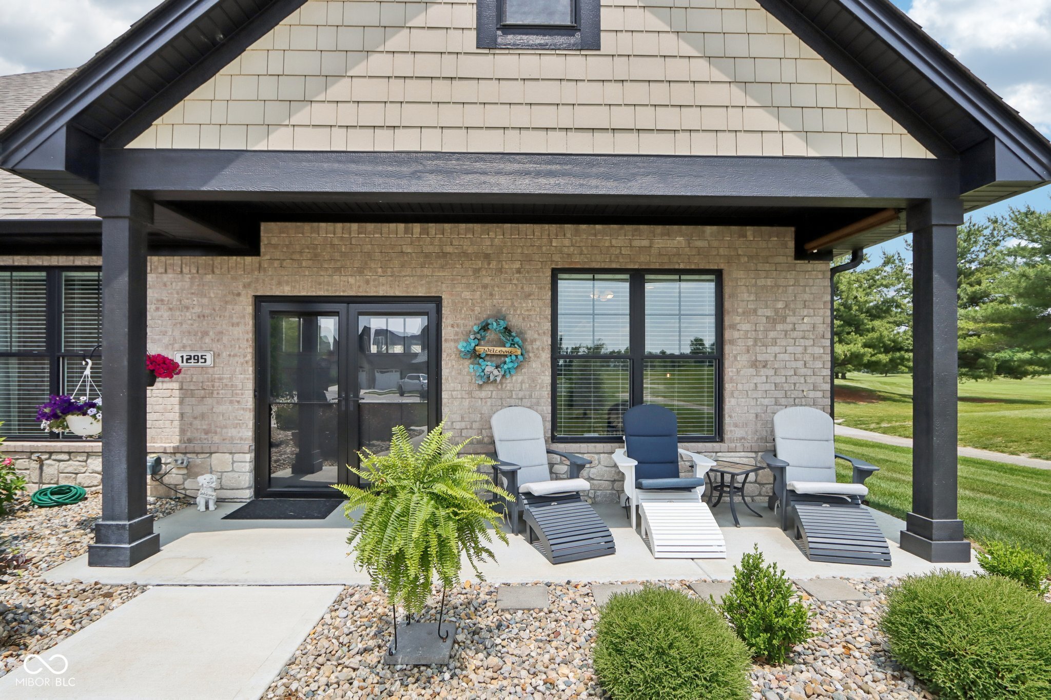 1295 Maclaren Court