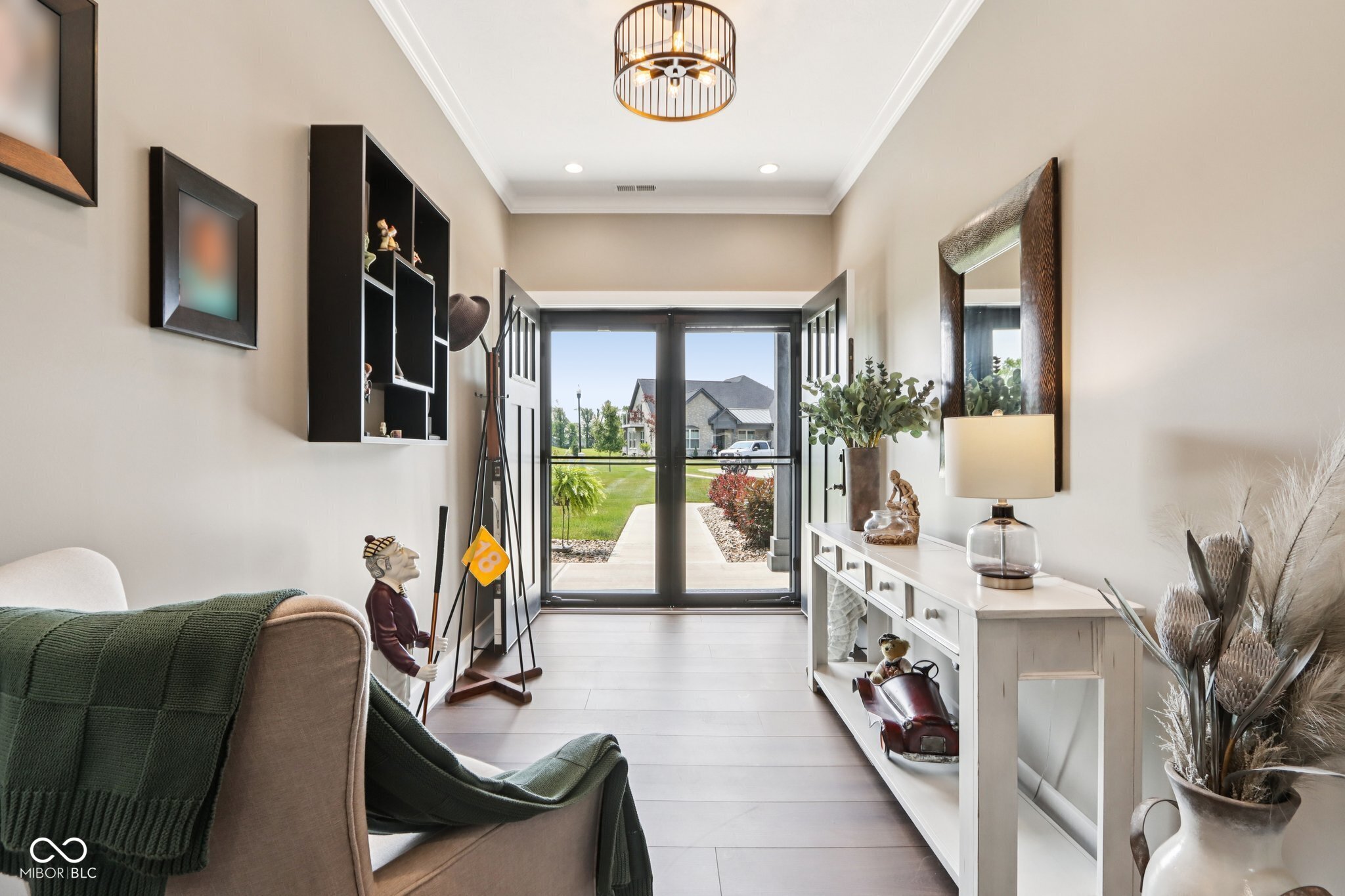 1295 Maclaren Court