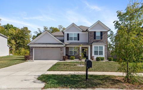 Photo of 4011 Spirea Drive, Plainfield, IN 46168 (MLS # 22076133)