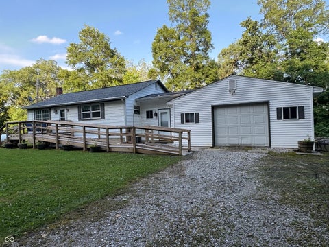 Photo of 8600 Owl Hollow RD, Poland, IN 47868 (MLS # 22107803)