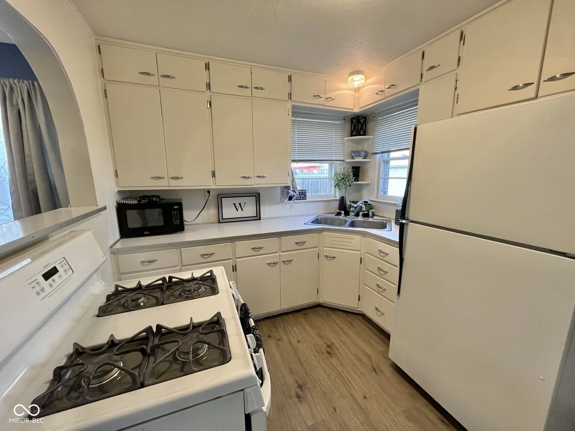 Columbus, Indiana 47201, United States, 2 Bedrooms Bedrooms, ,1 BathroomBathrooms,Residential,Active,245456