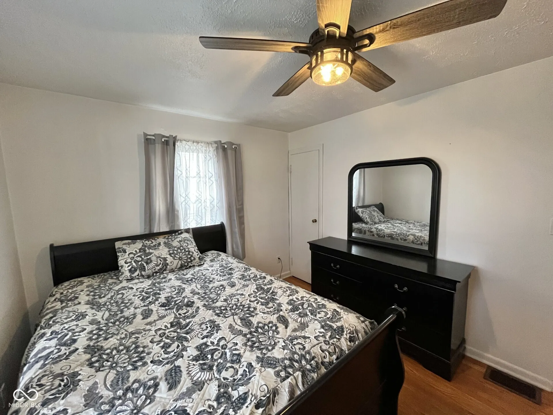 Columbus, Indiana 47201, United States, 2 Bedrooms Bedrooms, ,1 BathroomBathrooms,Residential,Active,245456