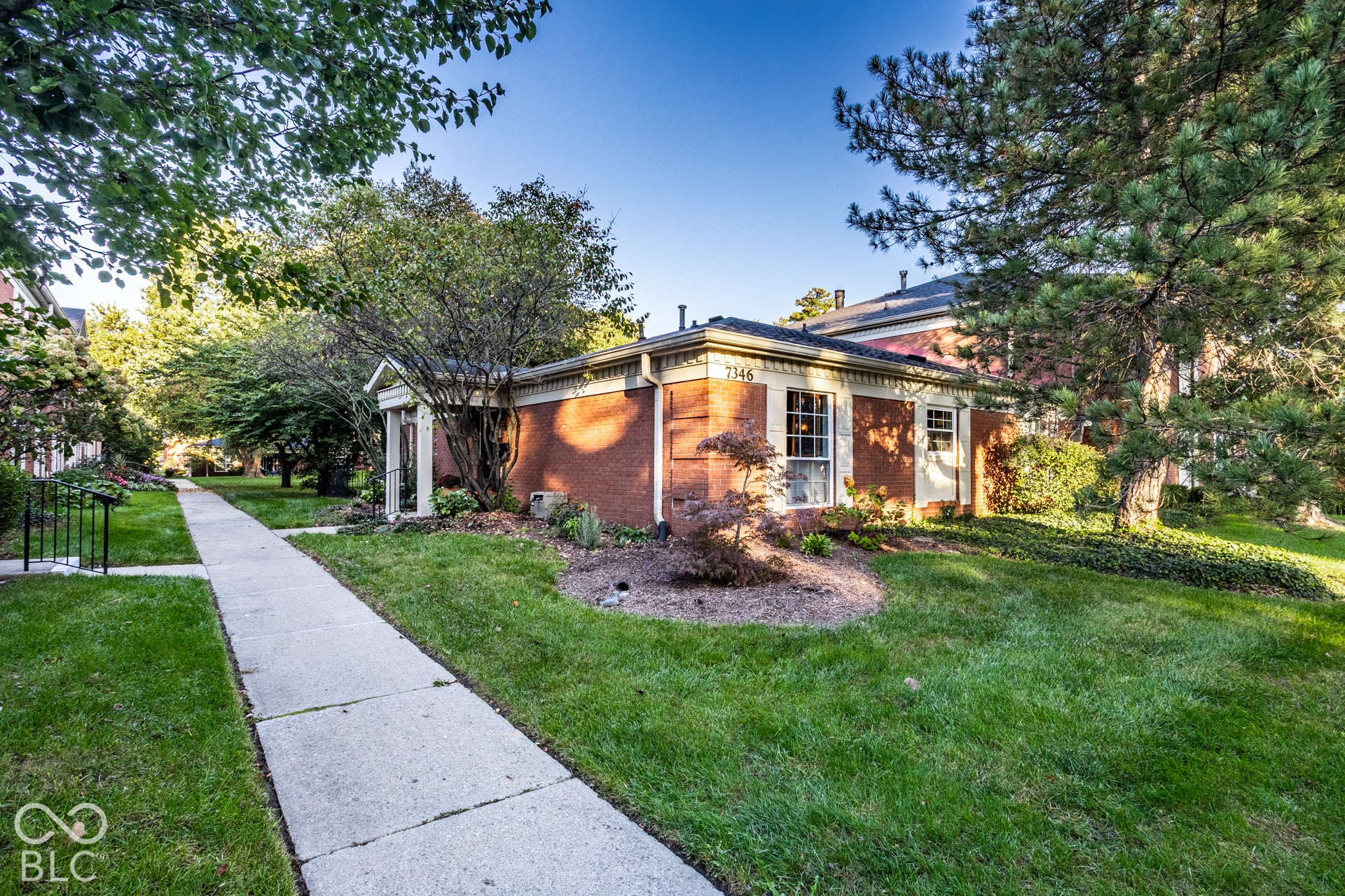 7346 King George Drive