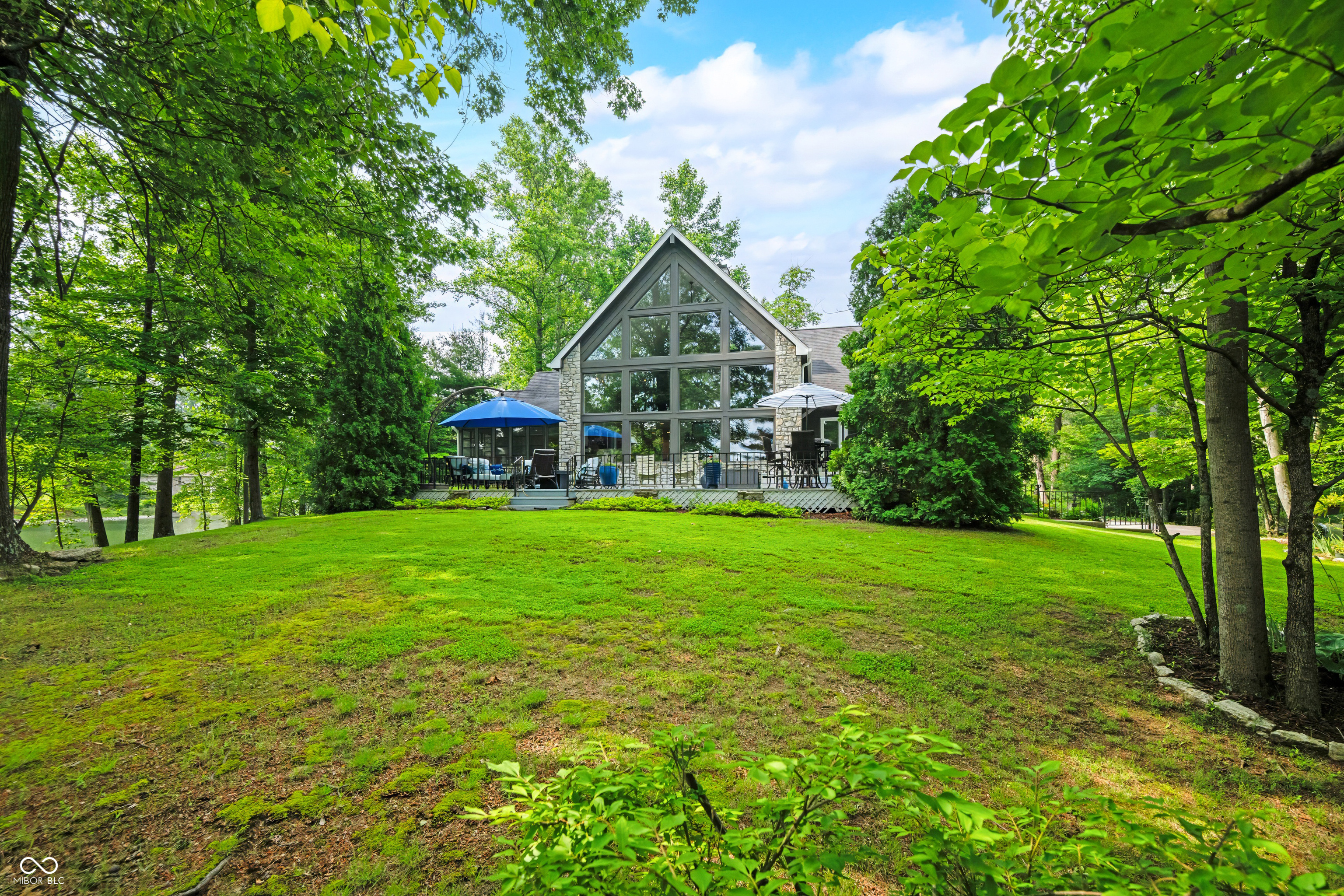 3695 Windsor Place