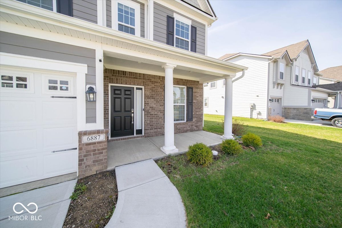 6887 Pine Vail Boulevard