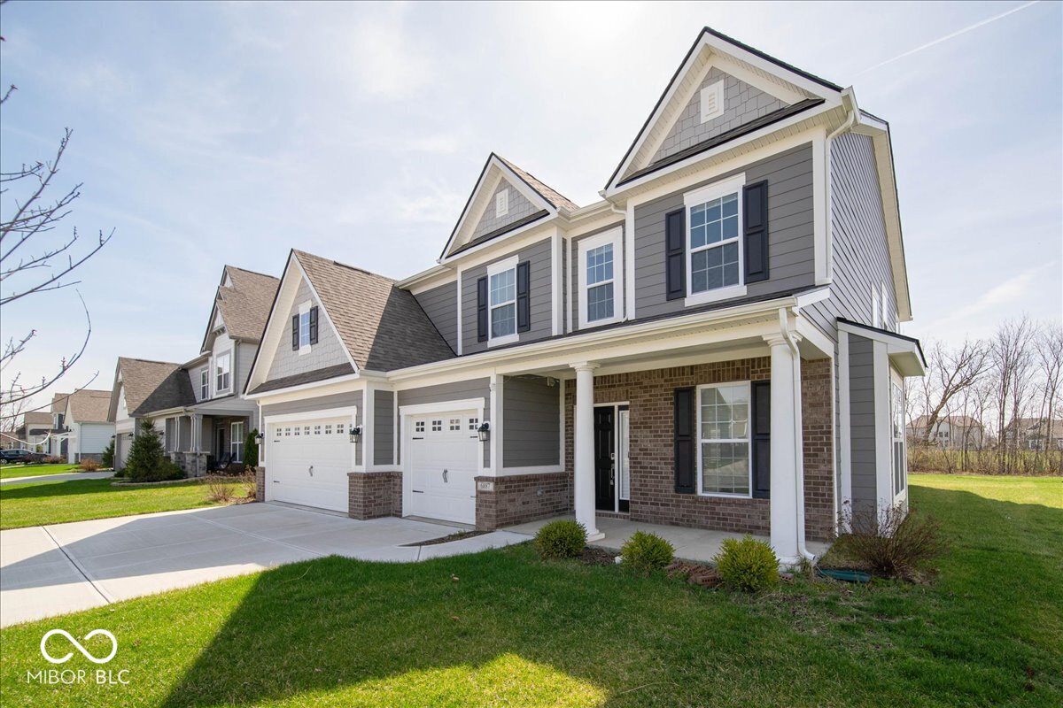 6887 Pine Vail Boulevard