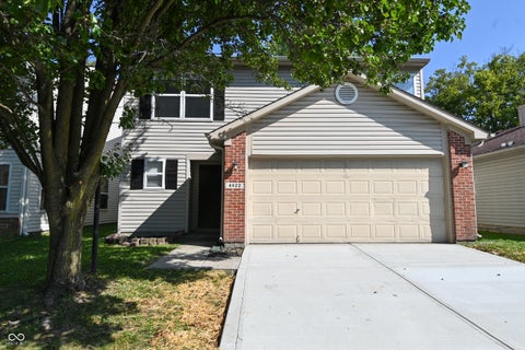 Photo of 4422 Autumn Crest Court, Indianapolis, IN 46268 (MLS # 22124030)
