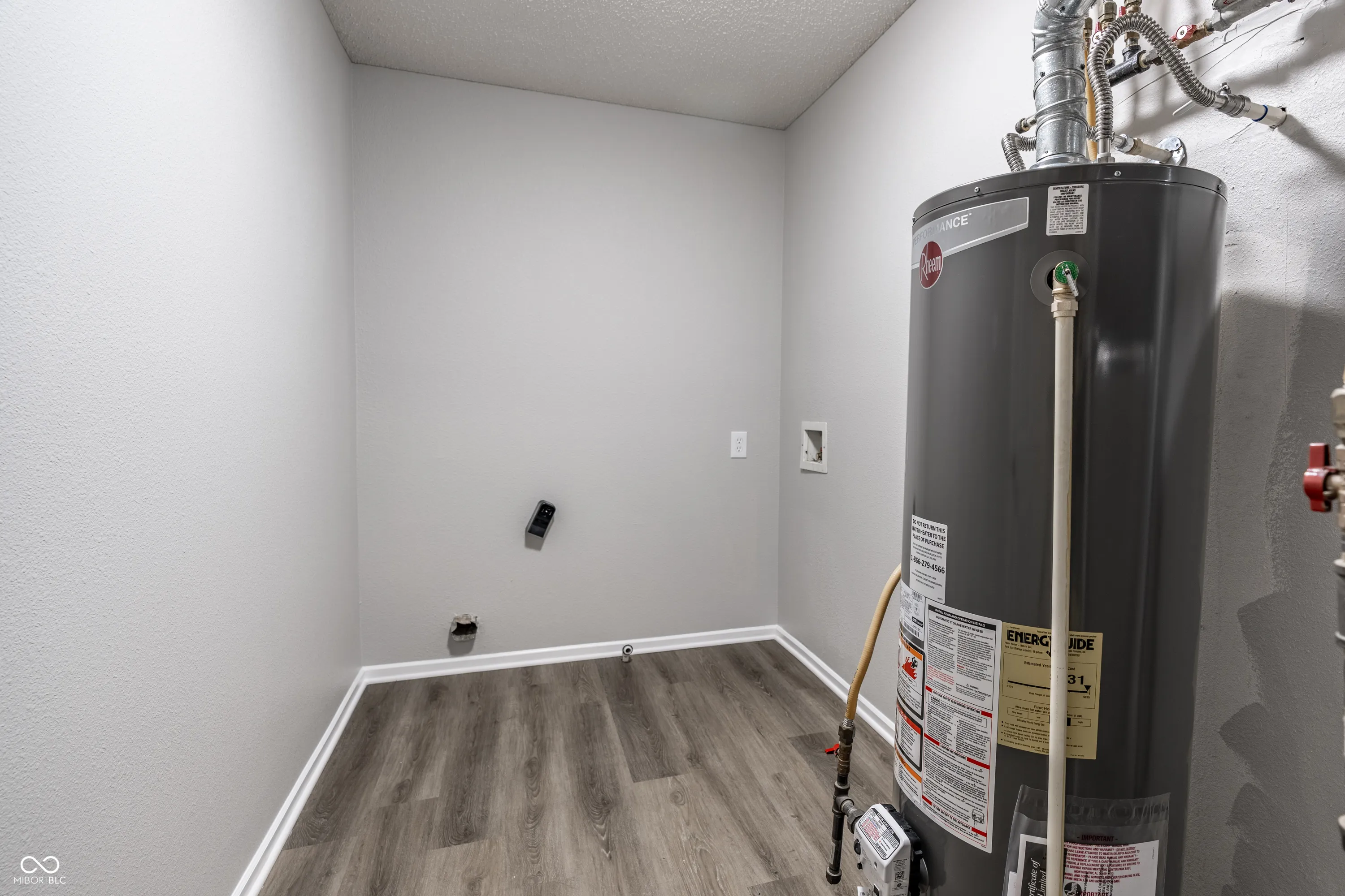 Pendleton, Indiana 46064, United States, 4 Bedrooms Bedrooms, ,3 BathroomsBathrooms,Residential,Active,240472