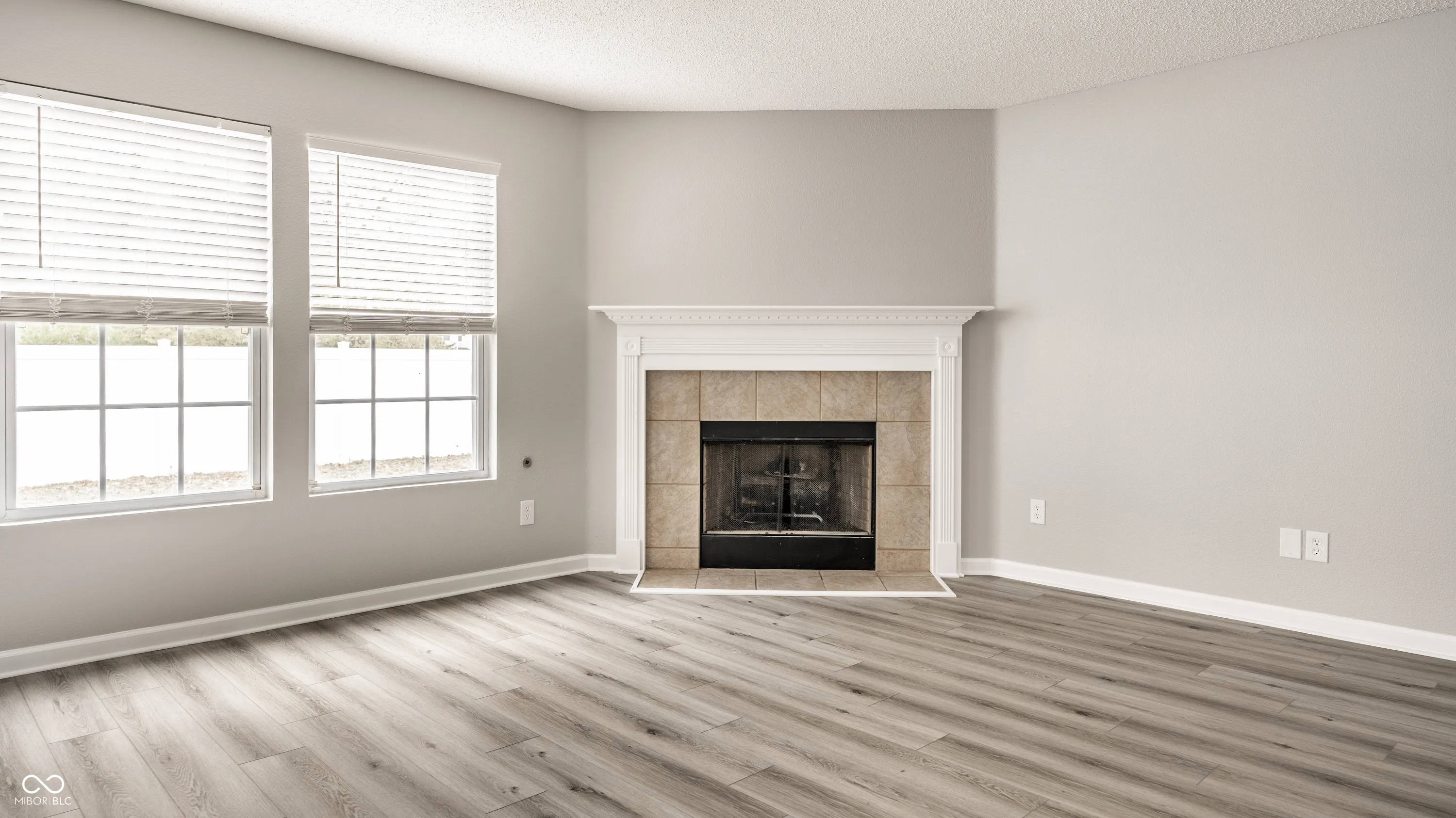 Pendleton, Indiana 46064, United States, 4 Bedrooms Bedrooms, ,3 BathroomsBathrooms,Residential,Active,240472