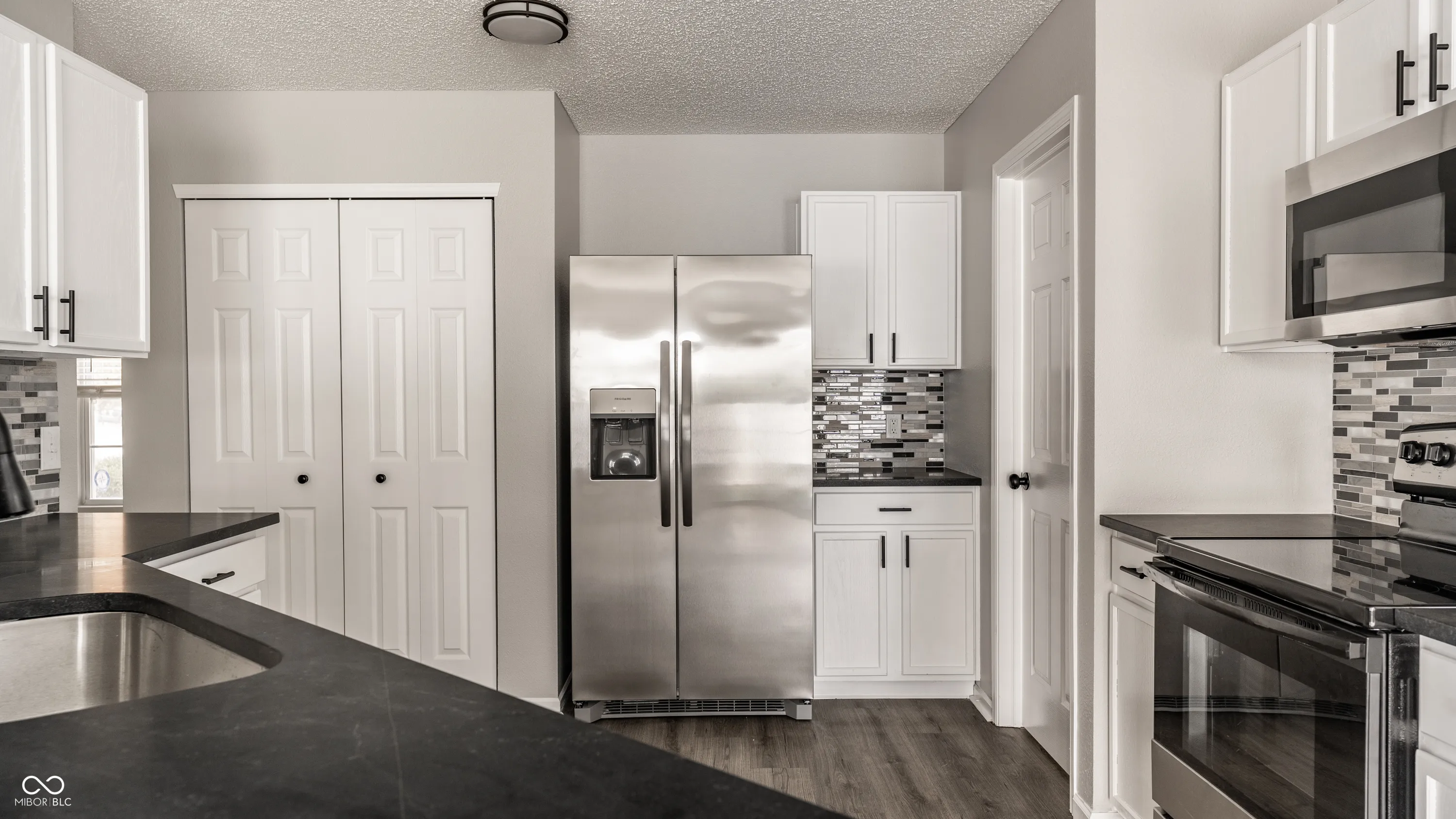 Pendleton, Indiana 46064, United States, 4 Bedrooms Bedrooms, ,3 BathroomsBathrooms,Residential,Active,240472