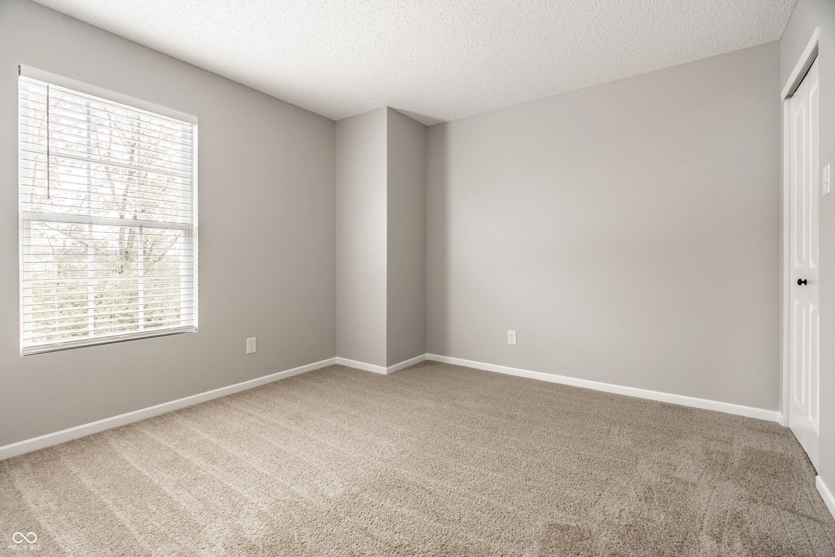 Pendleton, Indiana 46064, United States, 4 Bedrooms Bedrooms, ,3 BathroomsBathrooms,Residential,Active,240472