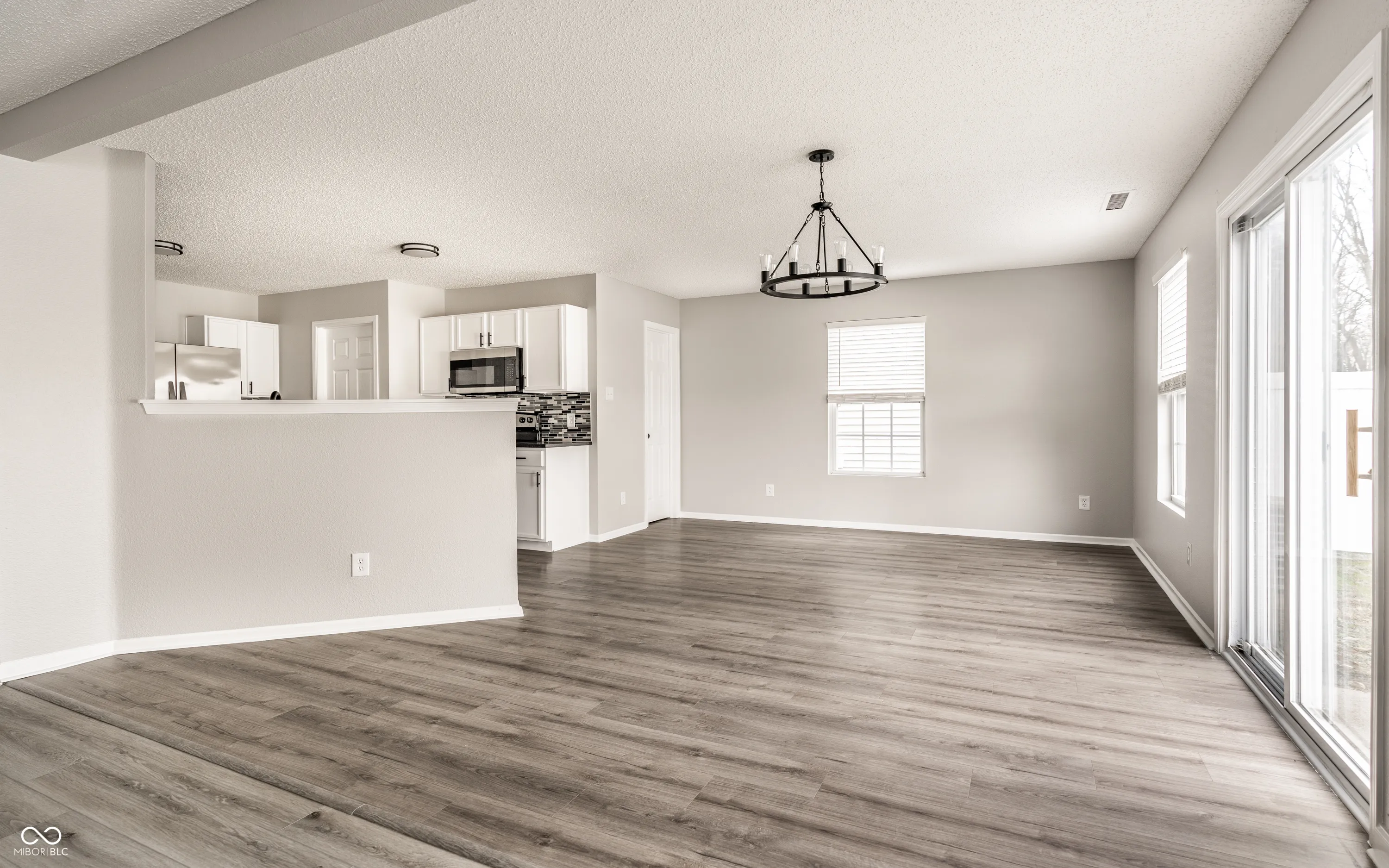 Pendleton, Indiana 46064, United States, 4 Bedrooms Bedrooms, ,3 BathroomsBathrooms,Residential,Active,240472