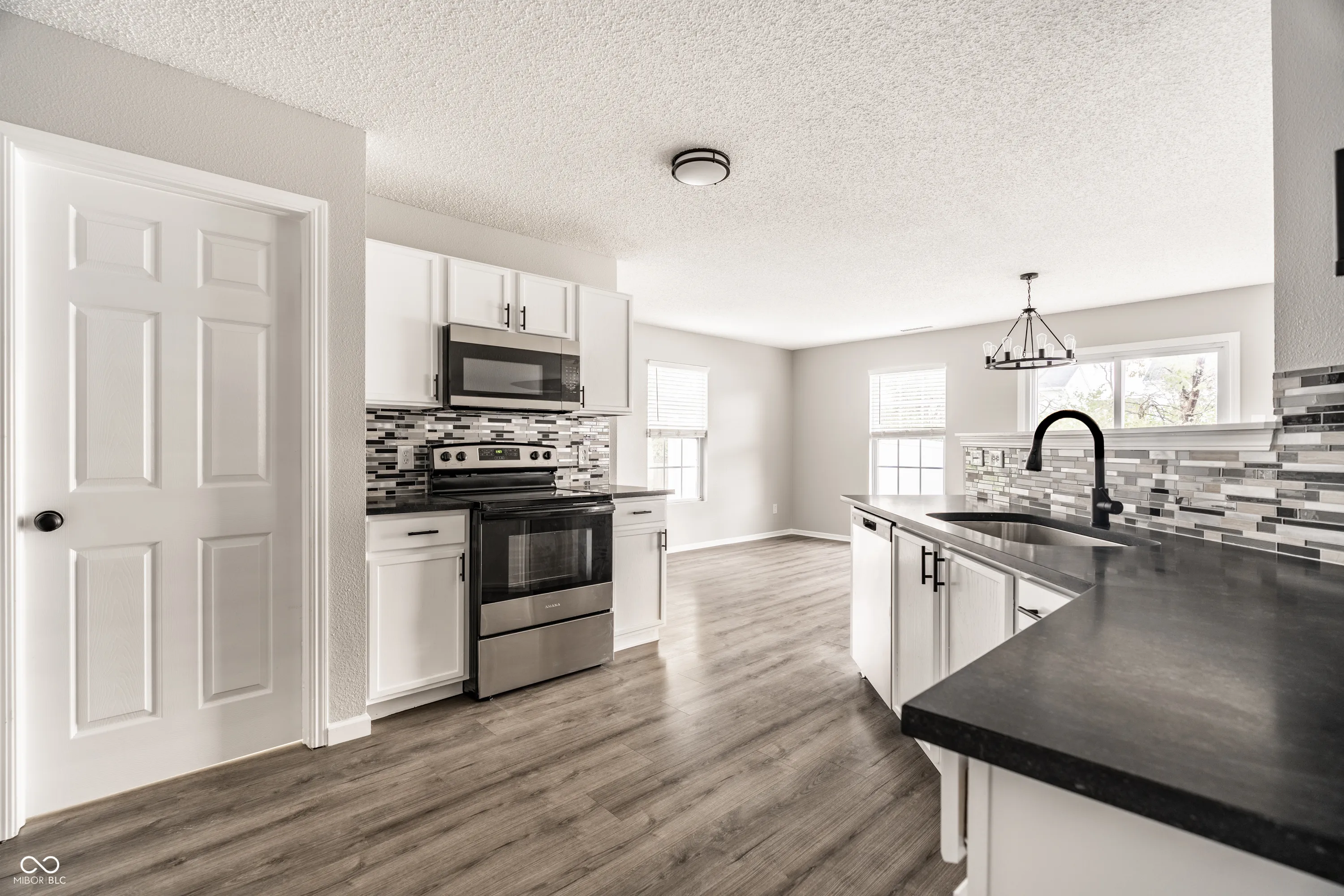 Pendleton, Indiana 46064, United States, 4 Bedrooms Bedrooms, ,3 BathroomsBathrooms,Residential,Active,240472