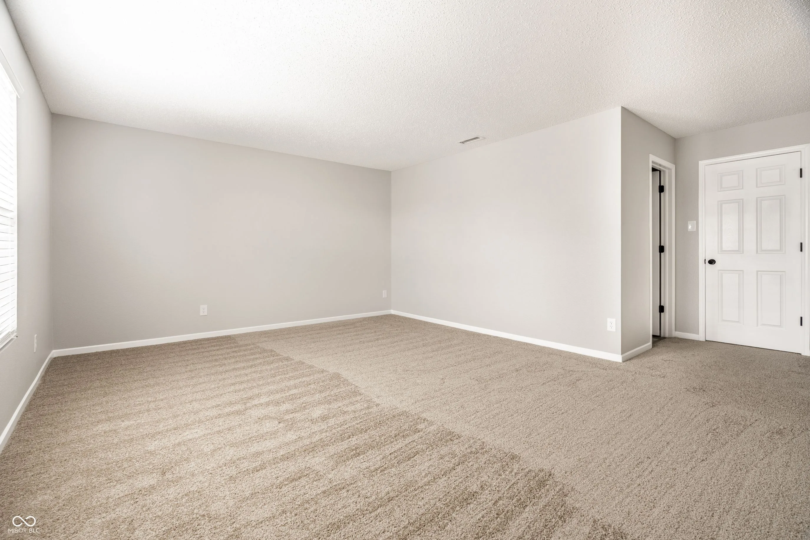 Pendleton, Indiana 46064, United States, 4 Bedrooms Bedrooms, ,3 BathroomsBathrooms,Residential,Active,240472