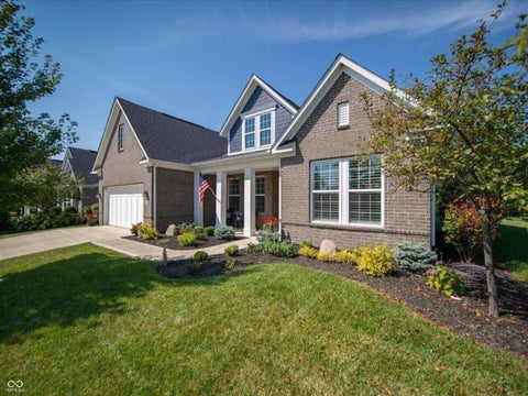 Photo of 16875 Edgeview Drive, Noblesville, IN 46062 (MLS # 22123928)