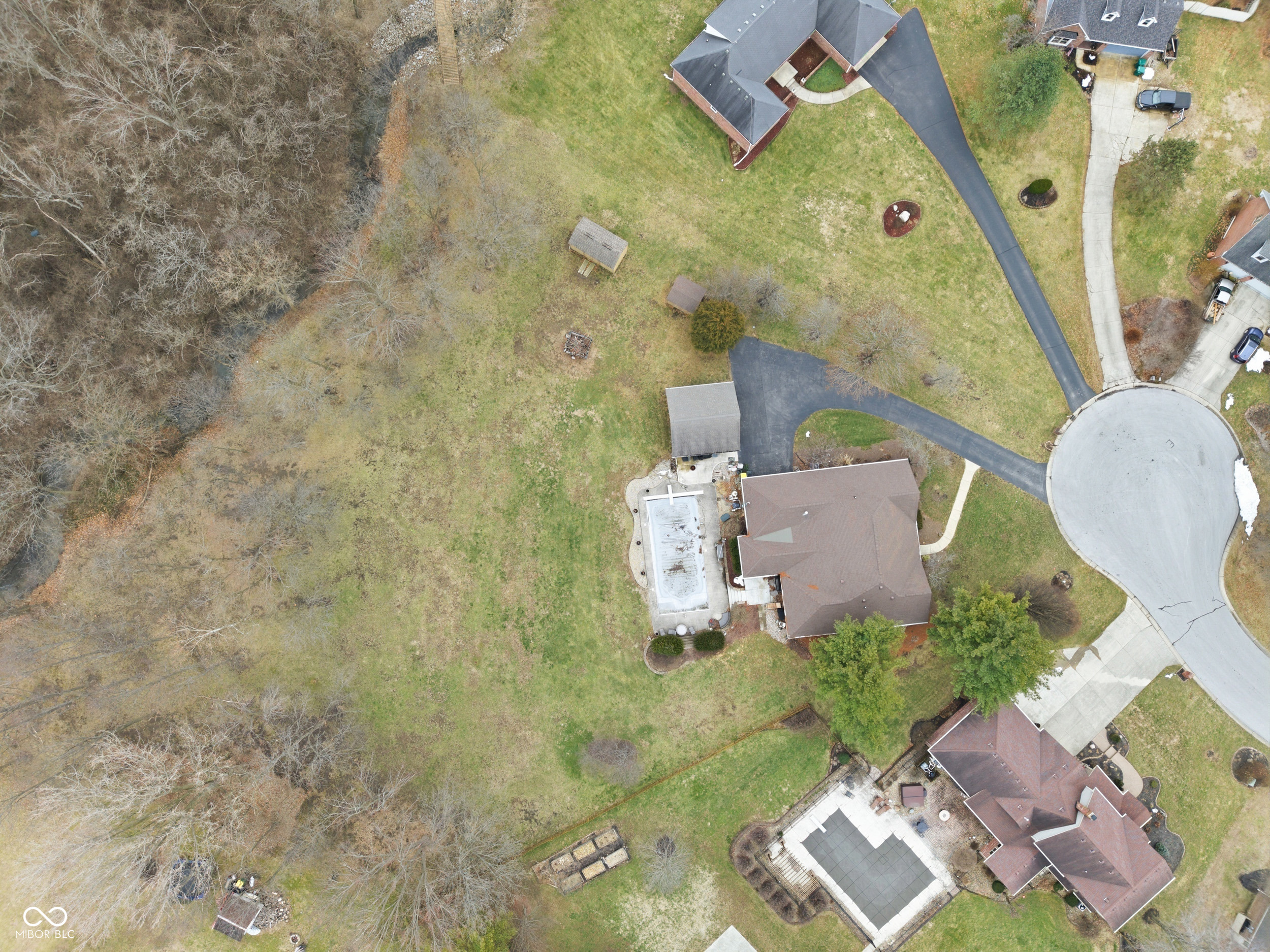 7920 Amsterdam Court