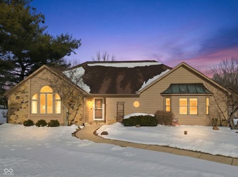 Photo of 7920 Amsterdam Court, Avon, IN 46123 (MLS # 22083177)