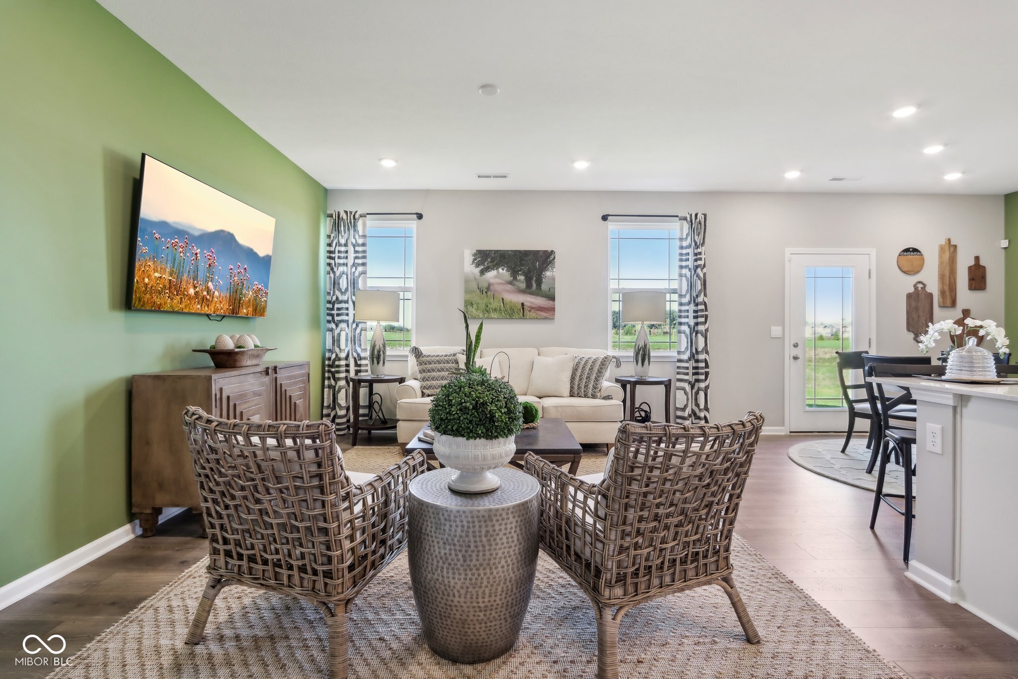 3249 W Vintage Street