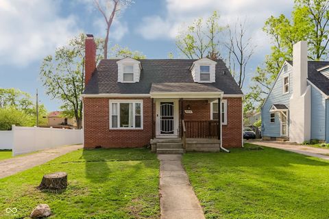 Photo of 3510 N Gladstone Avenue, Indianapolis, IN 46218 (MLS # 22096331)