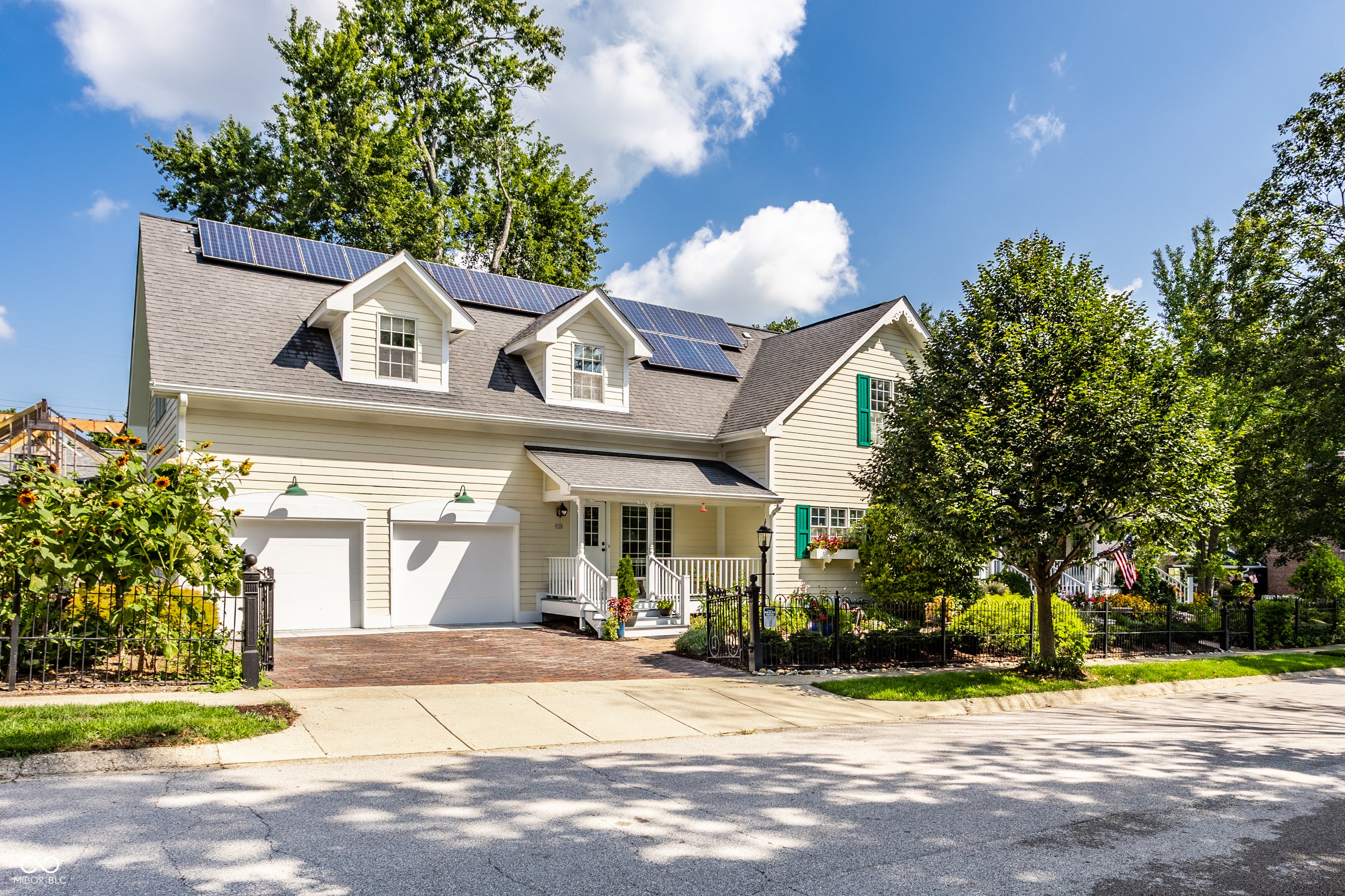 520 W Cedar Street