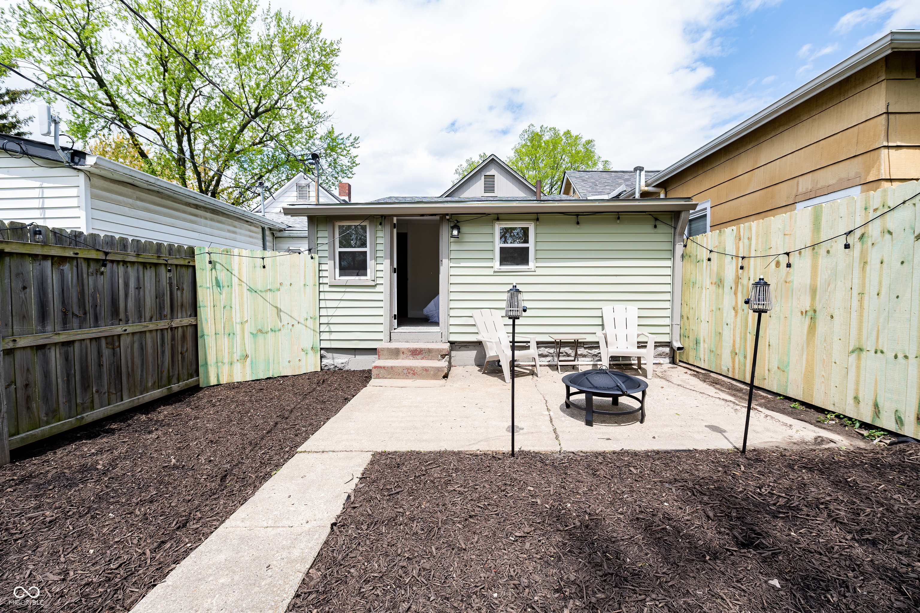 1305 Lexington Avenue