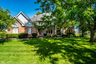 1404 N Claridge Way Carmel IN 46032