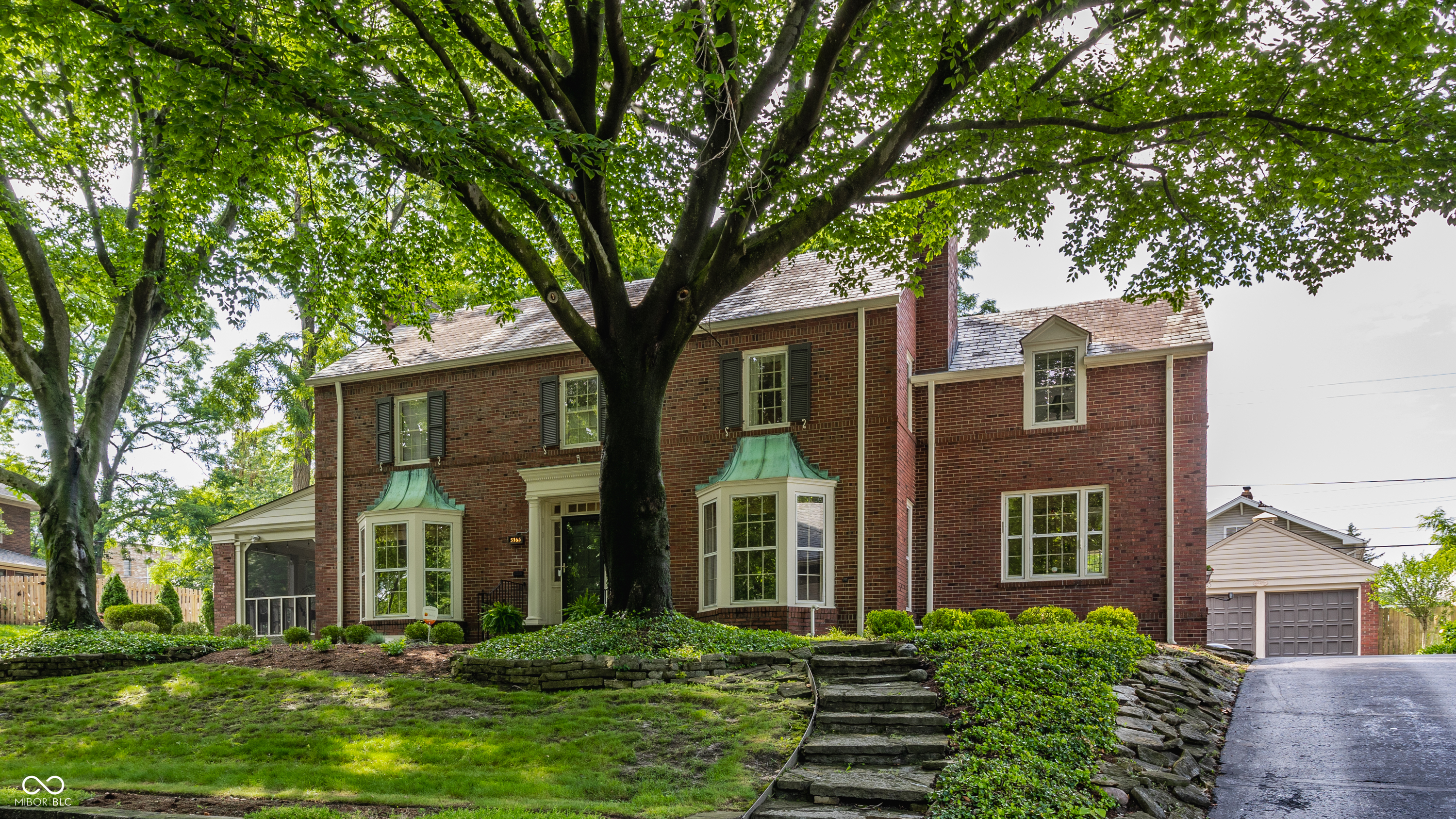 5165 E Pleasant Run Pkwy S Drive