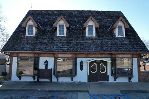 Photo for 1415 E Michigan Road