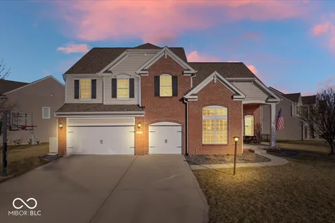 348 Entrance Hall Vw, Greenwood, IN 46142 - MLS#: 22026187