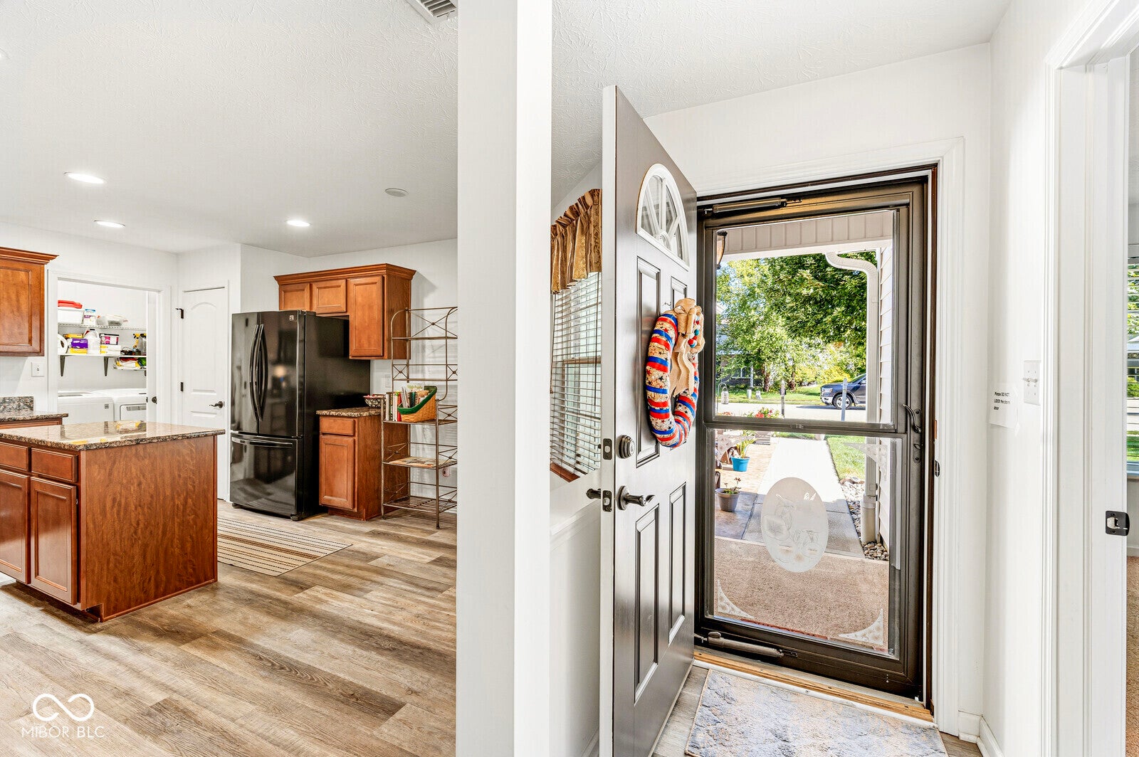 4641 Muscantine Way