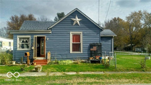 Photo of 265 S Miller Avenue, Albany, IN 47320 (MLS # 22127850)