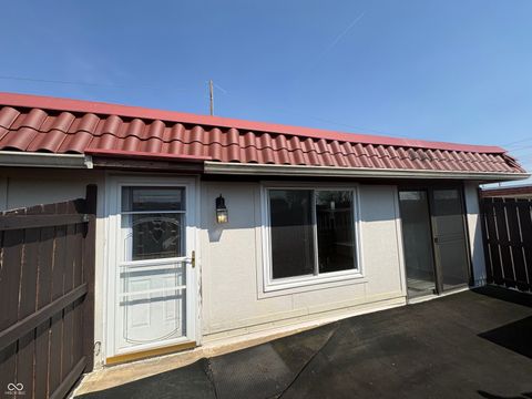 Photo of 2860 Punto Alto Court, Indianapolis, IN 46227 (MLS # 22094647)