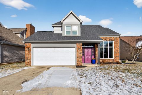 Photo of 8635 Woodstone Way W, Indianapolis, IN 46256 (MLS # 22080706)