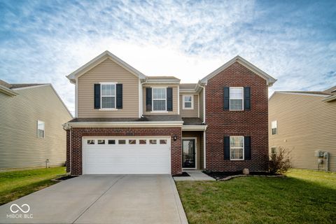 Photo of 884 Starflower Trace, Greenwood, IN 46143 (MLS # 22079404)
