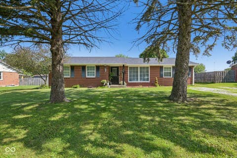 Photo of 1304 Factory Street, Frankton, IN 46044 (MLS # 22112927)